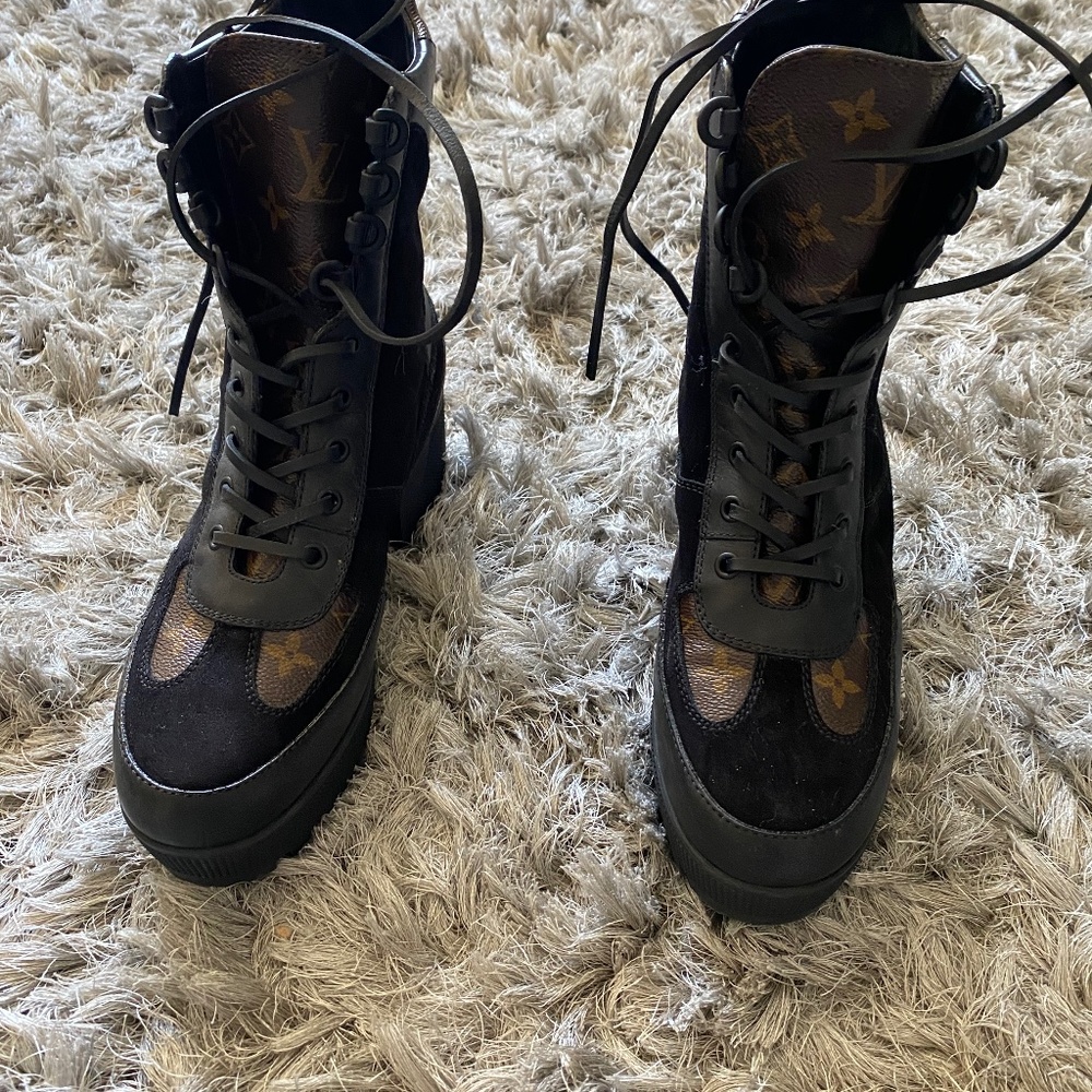 Louis Vuitton Laureate Platform Desert Boot